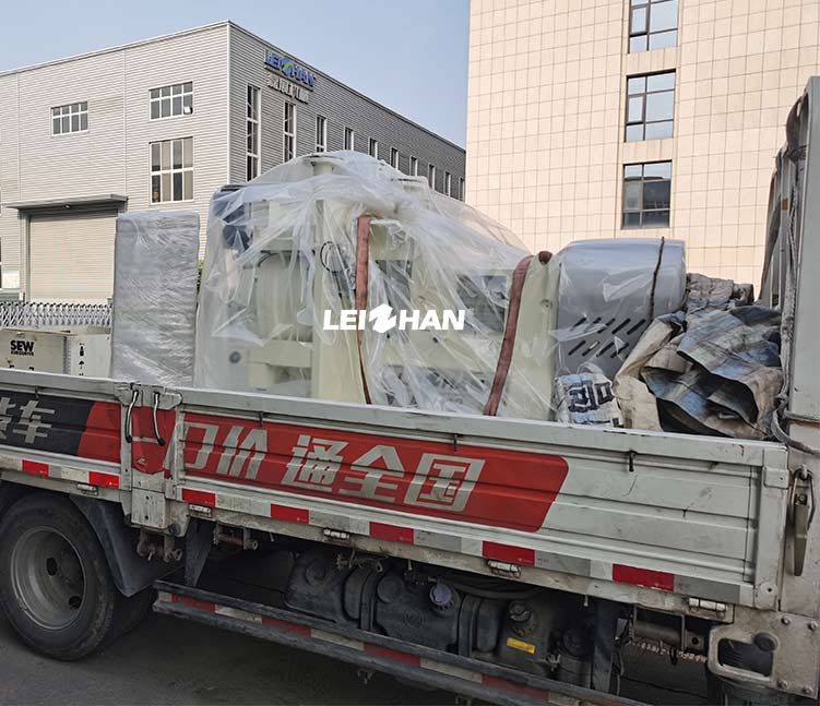 Corrugated-Paper-Pulping-Machine-Delivery-Site